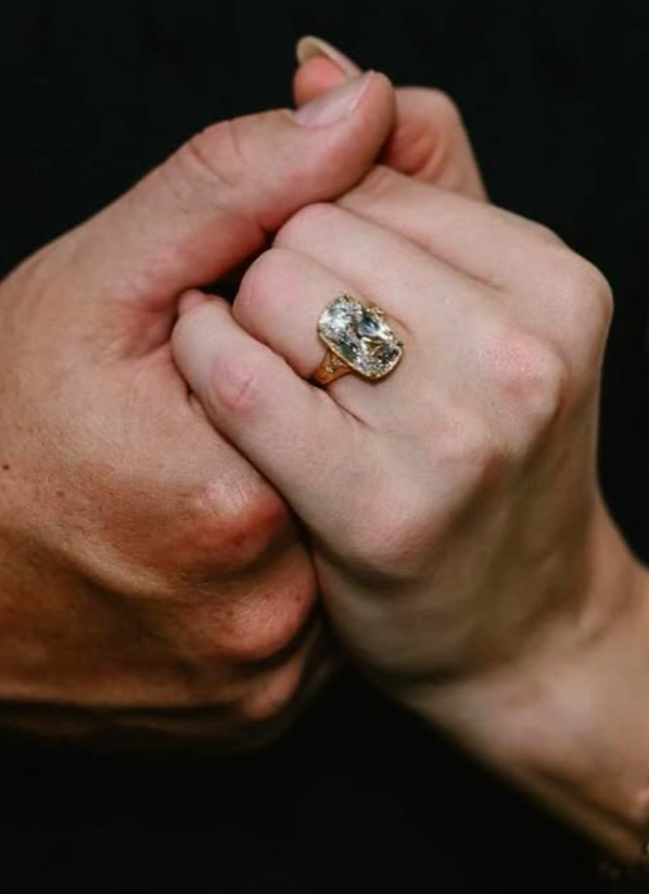 Taylor Swift & Travis Kelce Are Engaged