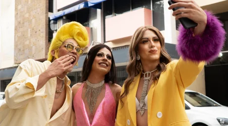 How Fashion Influences an Artist’s Sound: The Evolution of Stage Style from the 90s to 2025